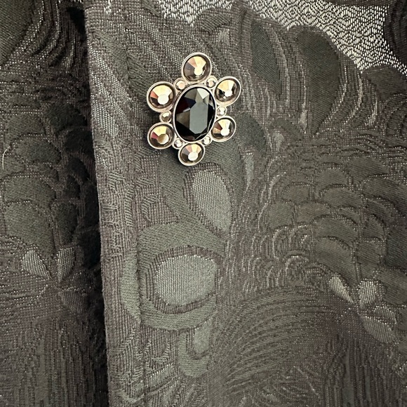 Trina Turk Women’s Black Floral Overcoat - Picture 3 of 6